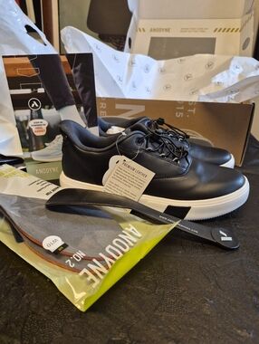 Women's NIB Anodyne No. 93  Black Leather Casual Sneaker Size 10 RETAIL $159.00